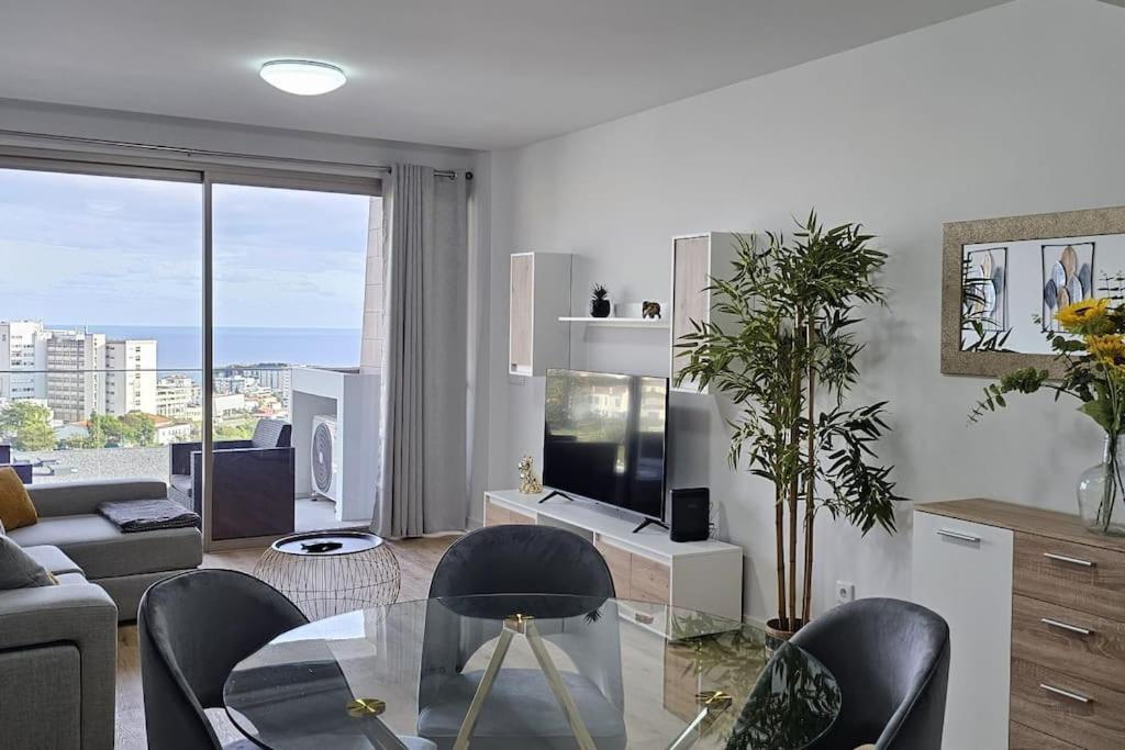 푼샬 Vista Mar - Ac, Parking And Pool 아파트 외부 사진