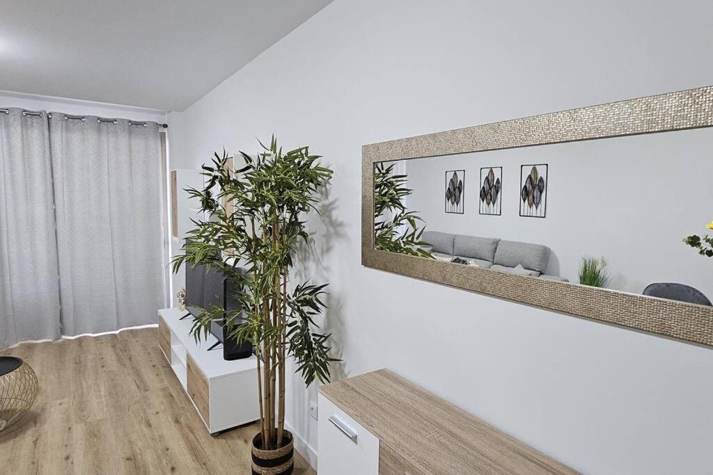 푼샬 Vista Mar - Ac, Parking And Pool 아파트 외부 사진